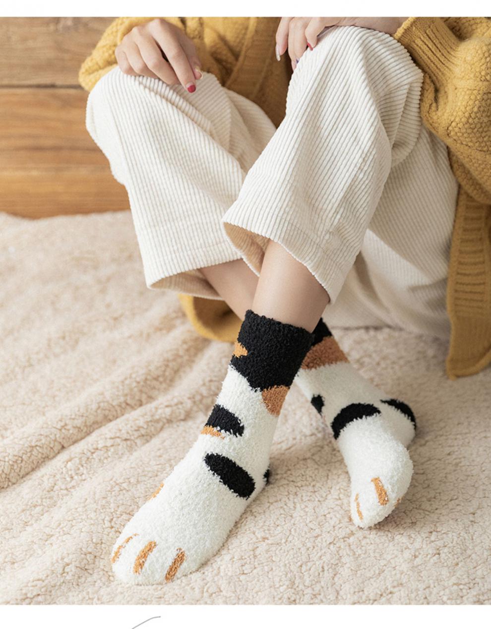 美铂娜女生猫爪袜子睡眠袜珊瑚绒雪地袜冬天加厚女中筒纯棉睡觉冬季加