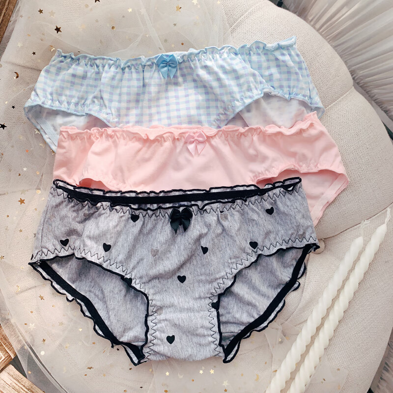 女生内裤可爱装低腰内裤女丝滑少女薄款日系透气可爱学生三角短裤草莓