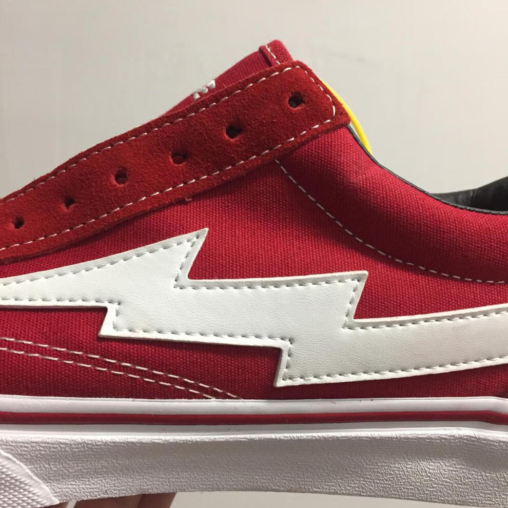复仇风暴闪电鞋 美版复仇风暴闪电板鞋鞋底大logo虎扑美版二代 红色