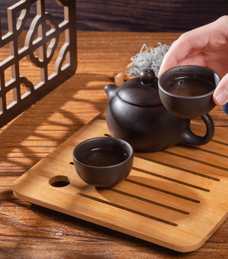 罐装建议茶具:飘逸杯适用季节:春季采摘地:吉林类别:藤茶货号:pdd