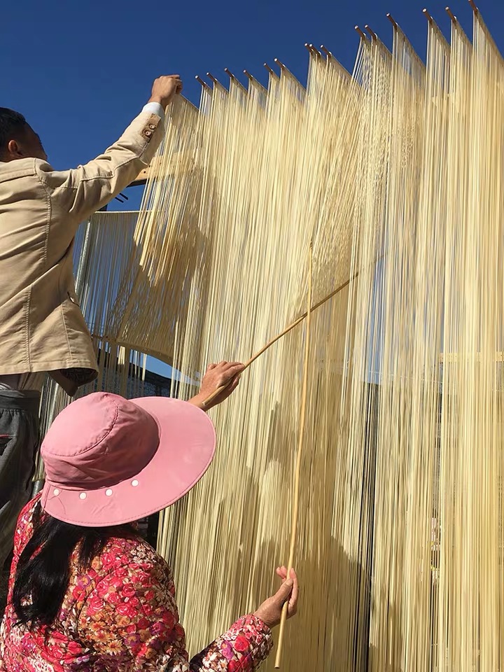 fghgf fghgf信阳潢川空心贡面光州特产纯手工超细挂面速食月子面5斤