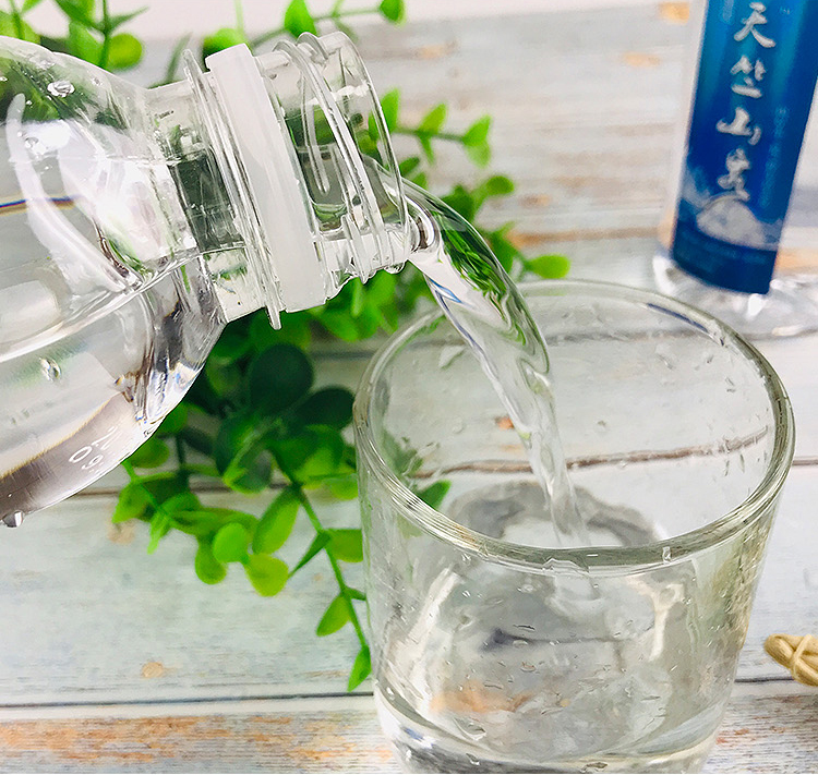 瑧品天竺山泉天然深层山泉矿泉水水369ml*24瓶深层饮用水整箱批发宓蝶