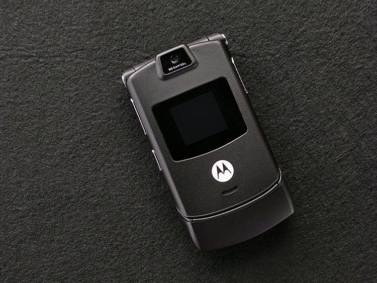官方旗舰通用摩托罗拉v3翻盖手机v3c电信经典怀旧v3ie移动联通老年人