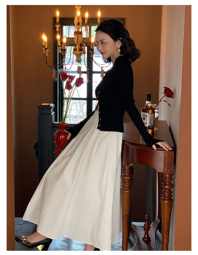 法式复古2022春季新款赫本风半身裙女高腰显瘦气质a字中长款伞裙白色s