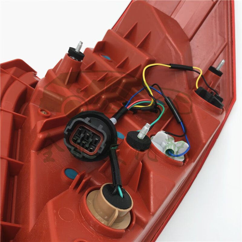 适用于适用于比亚迪新能源e5后电动车e5尾灯后刹车灯罩速锐尾灯新能源