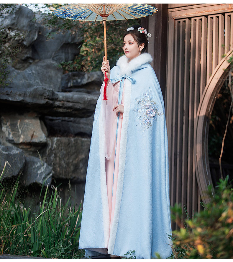 雅格罗伊新款冬款汉服女成人斗篷加绒加厚长款古装冬