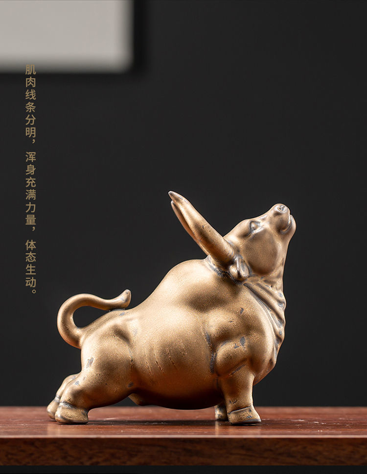 创意陶瓷红色牛摆件家居客厅办公桌面装饰品吉祥物生肖摆设牛气冲天