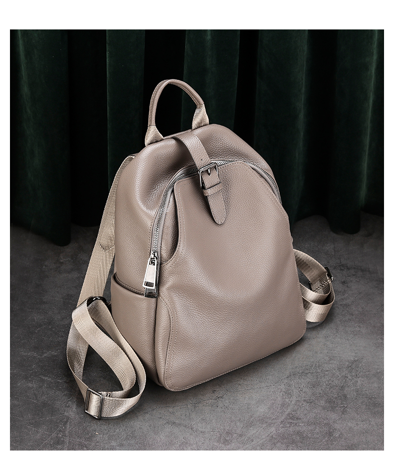 aiosc品牌轻奢双肩包女2021新款潮流真皮百搭背包通勤大容量双肩包