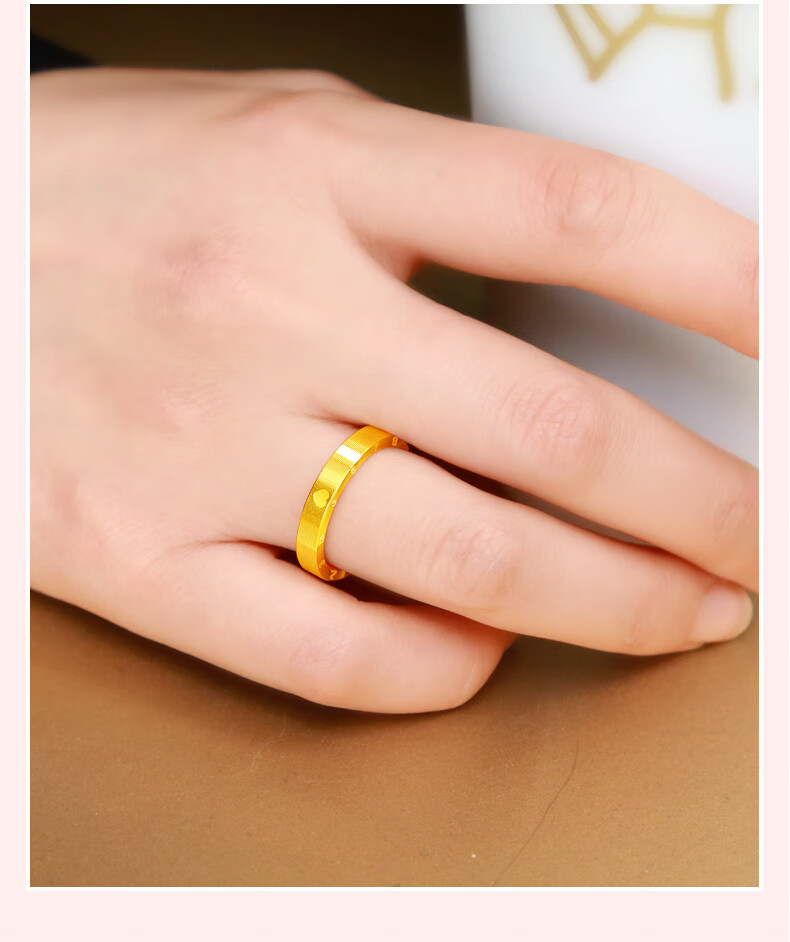 老凤凰 黄金男女款祥999足金情侣对戒金戒指素圈戒结婚订婚金首饰生日