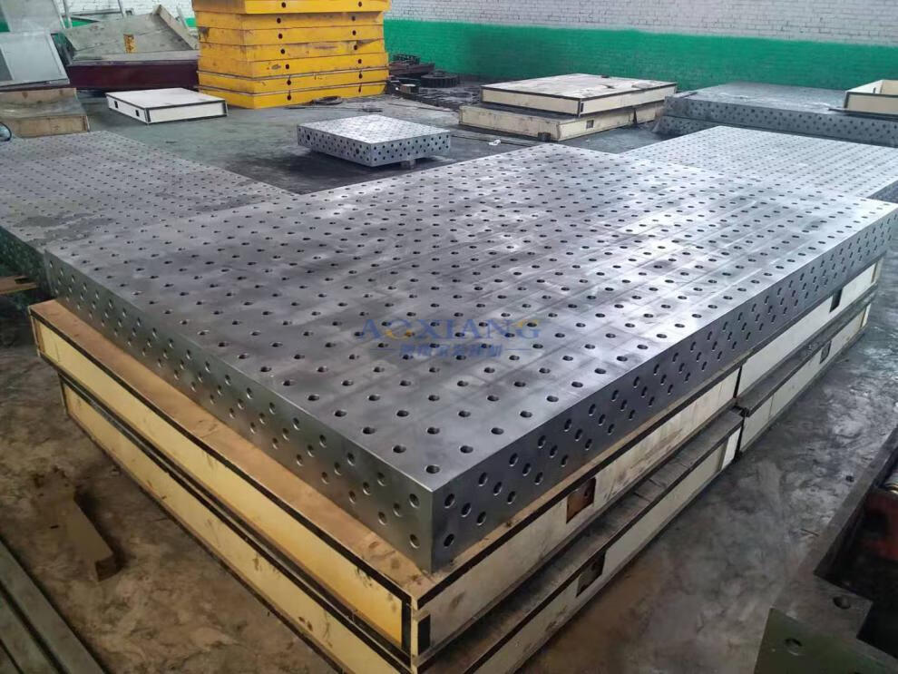 铸铁钢板三维柔性焊接平台工装夹具多孔定位机器人工作台二维平板定制