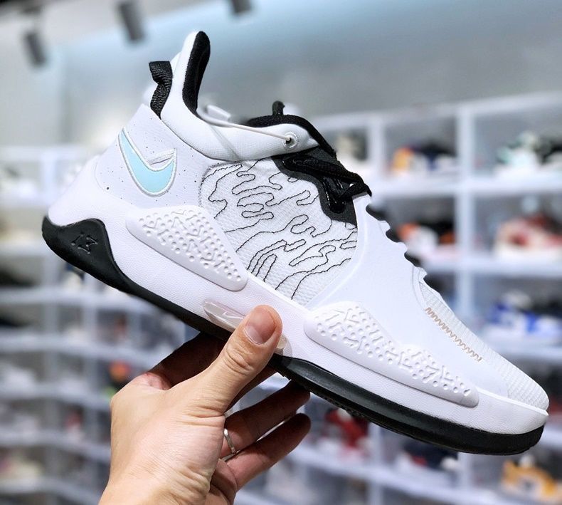 pg5保罗乔治5代篮球鞋男泡椒黑白玩转未来蓝粉低帮耐磨实战气垫鞋黑白