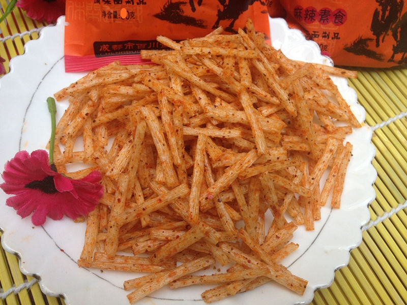 手撕牛肉味牛味妈咪辣条5角包儿时5毛钱麻辣零食 妈咪牛味(红袋)10袋