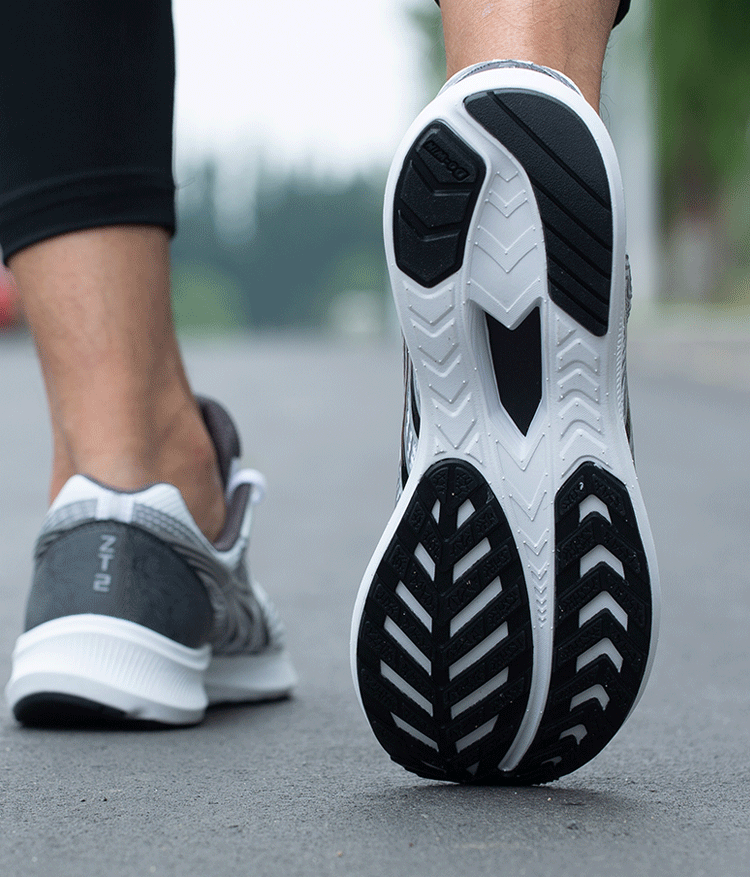 多维跑鞋征途 多威征途2代二代碳板跑步鞋男款体育考试跳远跑鞋运动鞋