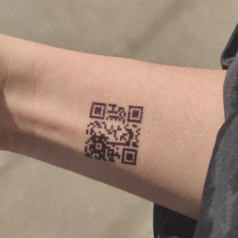 芭雅莲纹身贴2021新款可以扫的告白二维码纹身贴防水男女创意1张生日