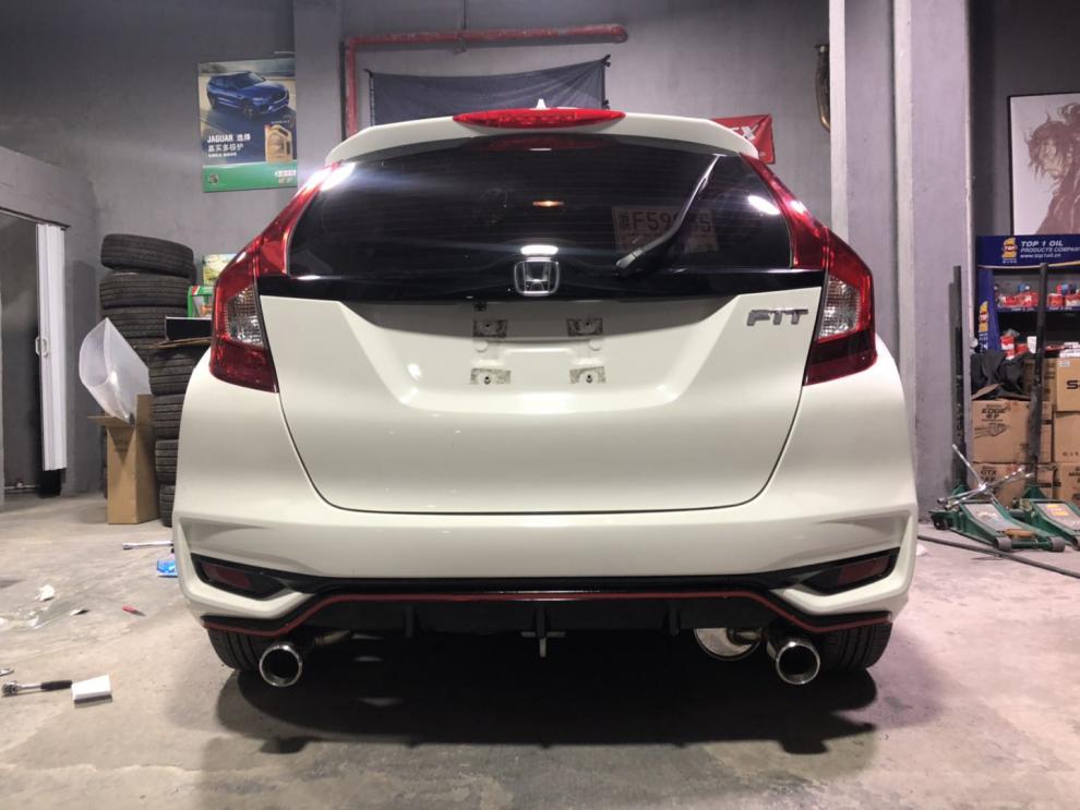 适用14-20三代飞度gk5改装日规大包围rs前后保险杠碳纤维机盖中网 前