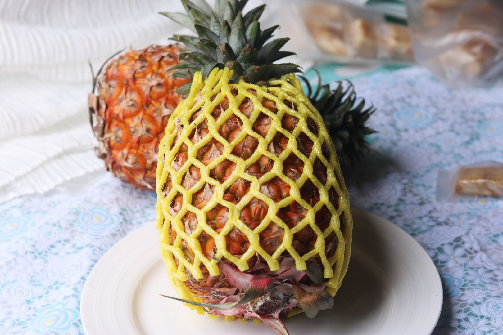 【顺丰】台湾进口金钻凤梨2个装 台湾水果新鲜无眼金菠萝手撕凤梨4-4.