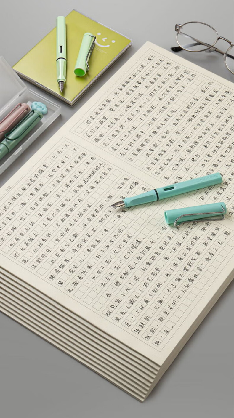作文纸800格稿纸信纸学生用400格方格语文考试格子纸写作考试专用 400