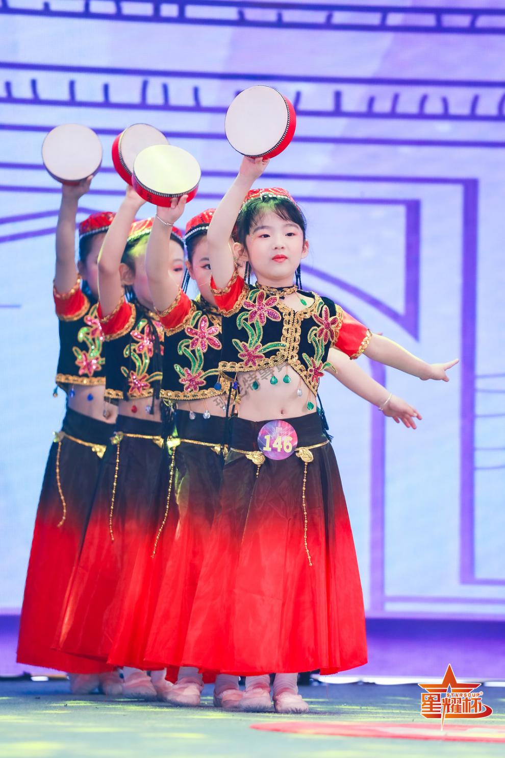 六一小小古丽新疆舞少数民族演出服西域风情维族舞蹈儿童表演服可爱