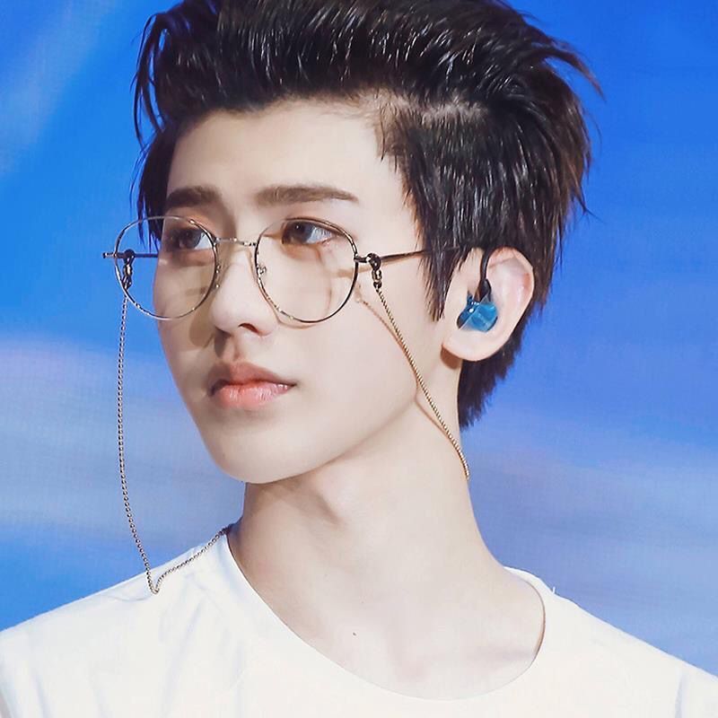 眼镜链男款眼镜链女复古挂脖眼镜绳子时尚挂绳防滑眼镜带链条网红男