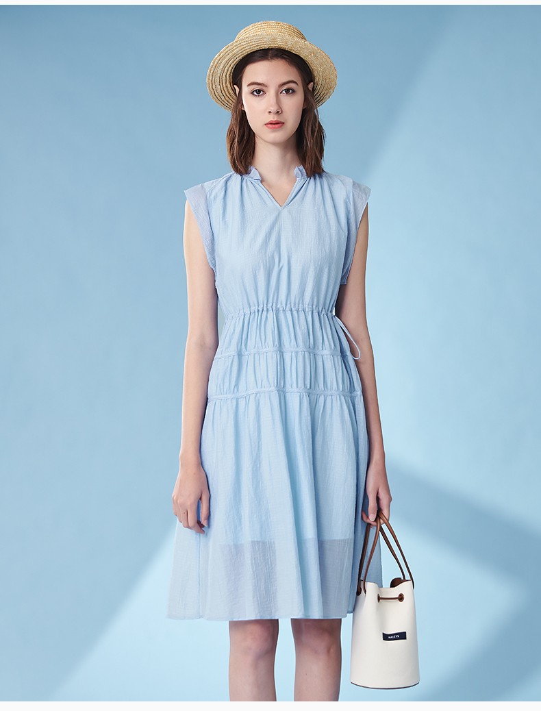 hazzys哈吉斯女装 夏季新款连衣裙素色无袖连衣裙aqwsc01bc25 蓝色bl