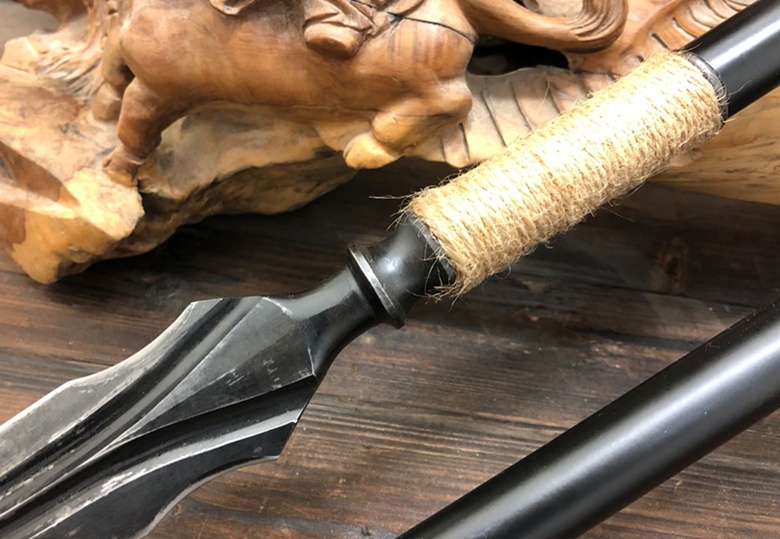 手工红樱枪锻打霸王枪户外扎枪子龙狩猪矛长矛未开刃ujc857黑色60以上