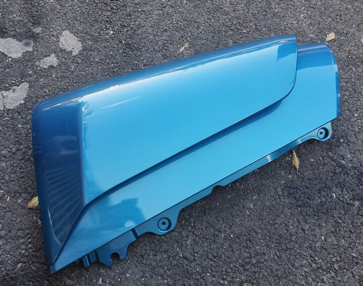 适配新款戴姆勒欧曼汽车原厂货车est装饰角板前脸角板包角小膀子配套