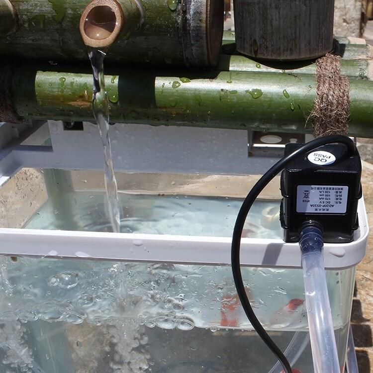 太阳能水泵 别墅鱼塘喷泉 太阳能抽水泵 喷泉过滤器养鱼小型水池户外