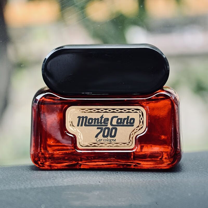 车载香水香膏香薰通用经典700香水车内香水摆件700汽车香水座浓香型