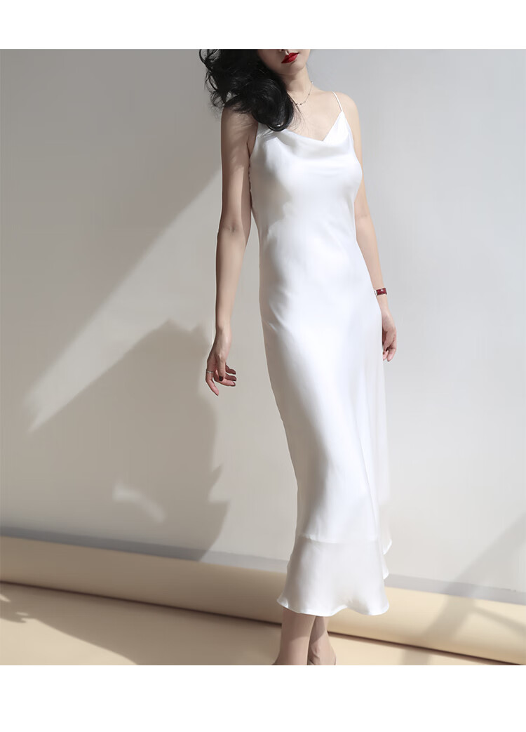 富贵鸟品牌吊带连衣裙女夏年新缎面真丝绸缎醋酸修身紧身中长款白色s