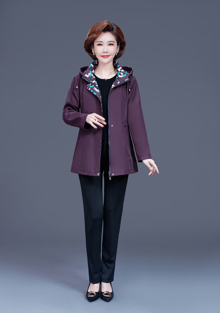 卞风妈妈秋装外套洋气加肥加大码中老年人女春秋季风衣时尚女夹克50岁