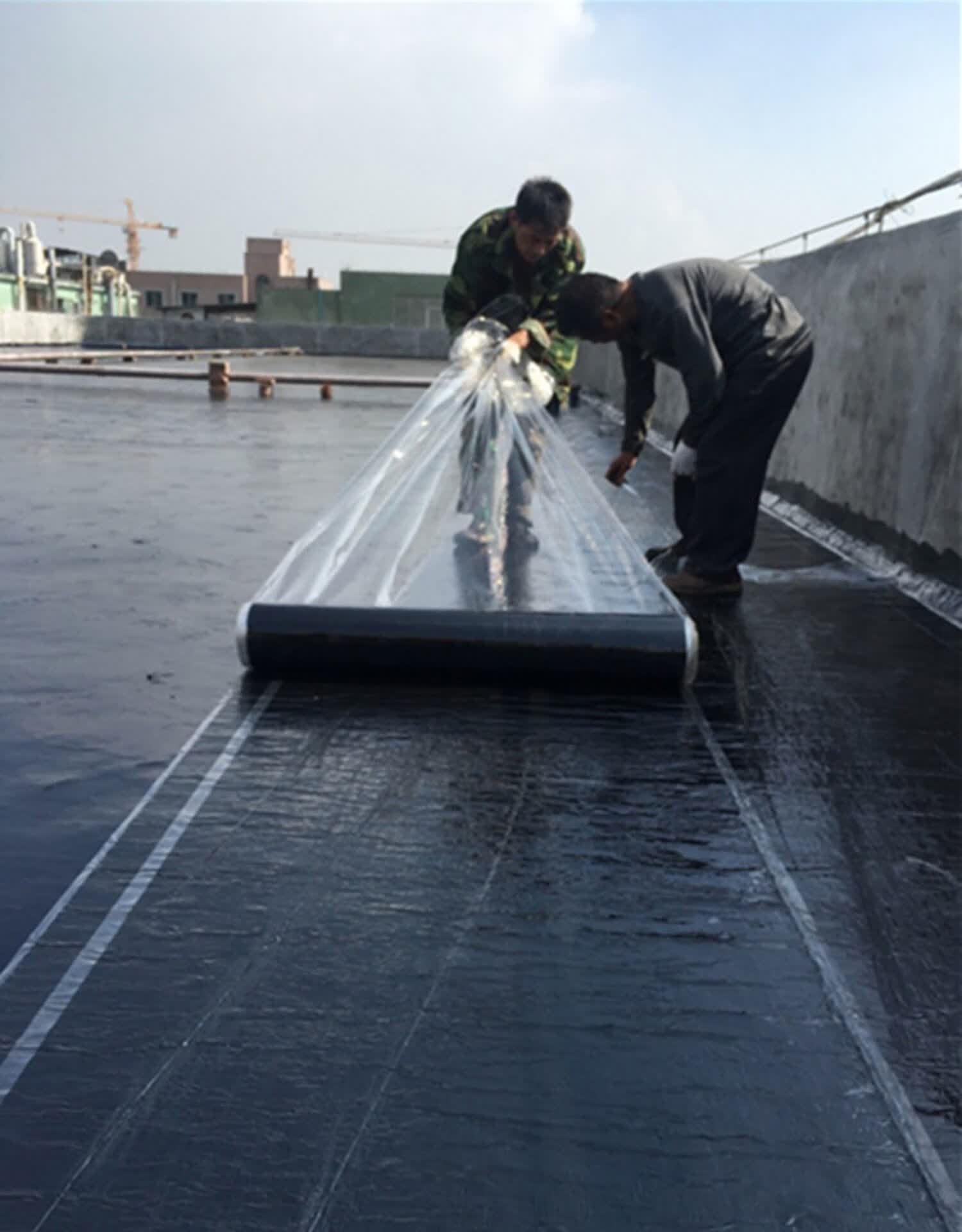 防水自粘卷材火烤sbs平方屋顶裂缝补漏沥青胶屋面彩钢瓦隔热材料 浓缩