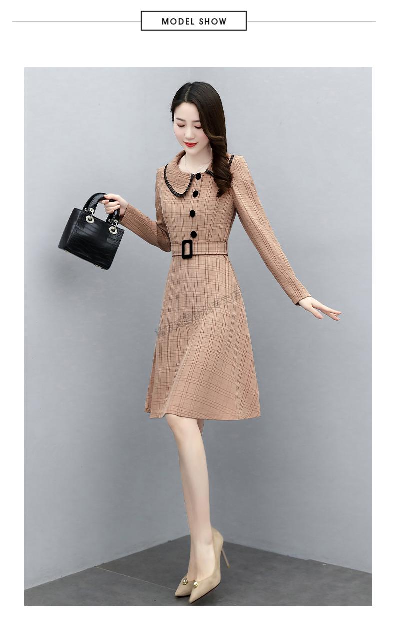 格子连衣裙2021春季新款女装中长裙修身显瘦娃娃领长袖a字打底裙 蓝色