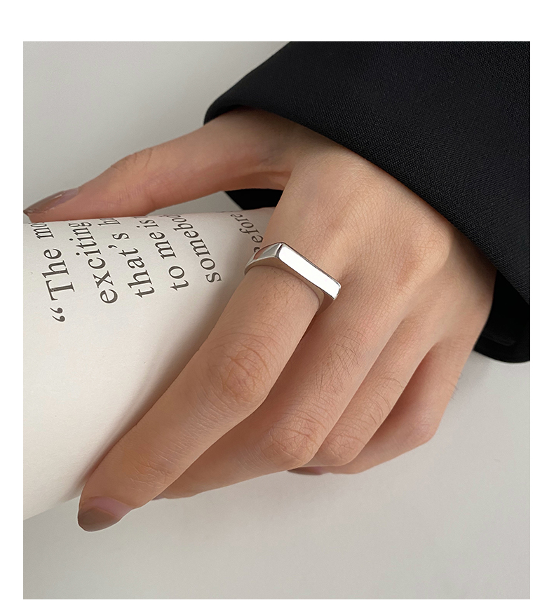 佰伊辰38妇女节礼物银小方戒指女冷淡风轻奢小众设计精致时尚个性素圈