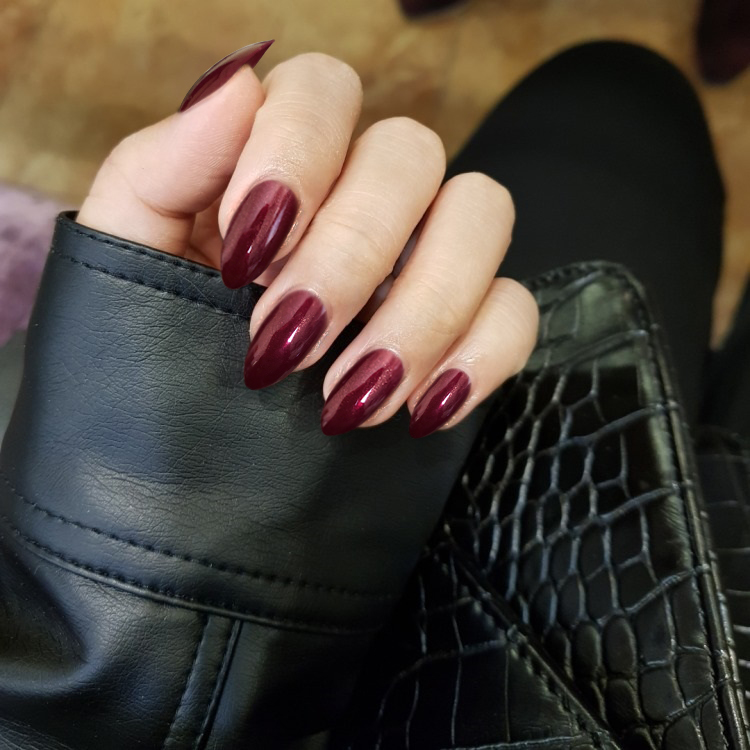 美甲成品假指甲贴片短款可爱防水持久车厘子红24片盒装n164短款