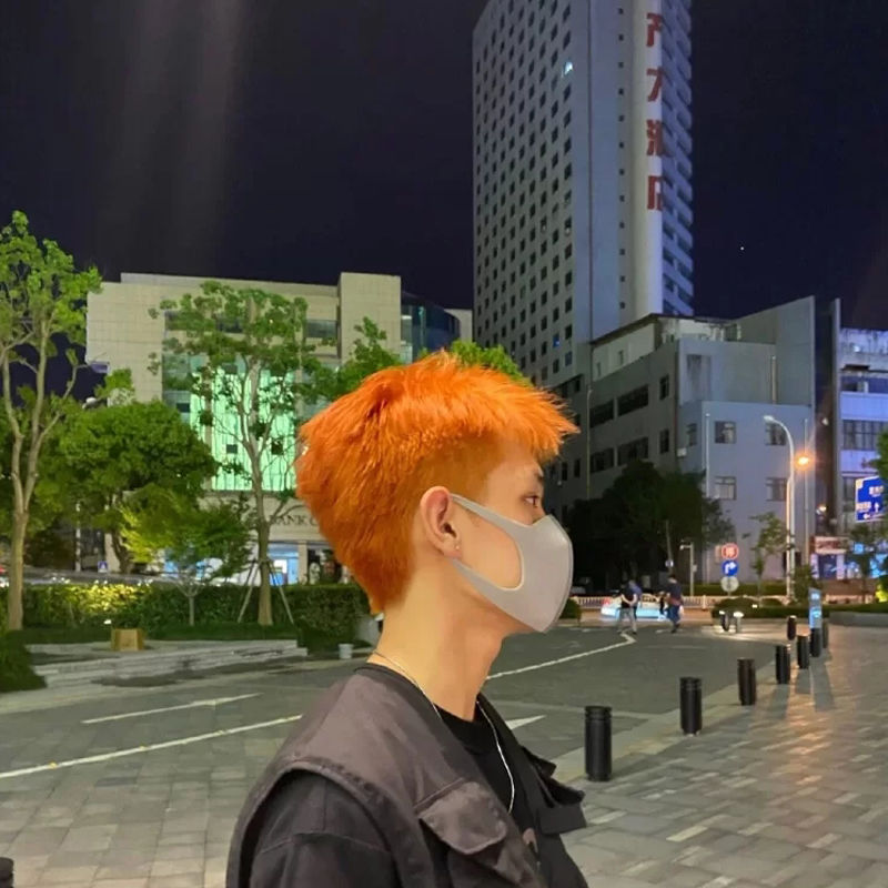 男士专用染发剂2021流行显白雾蓝黑紫灰男生染发剂脏橘红银灰发色梦幻