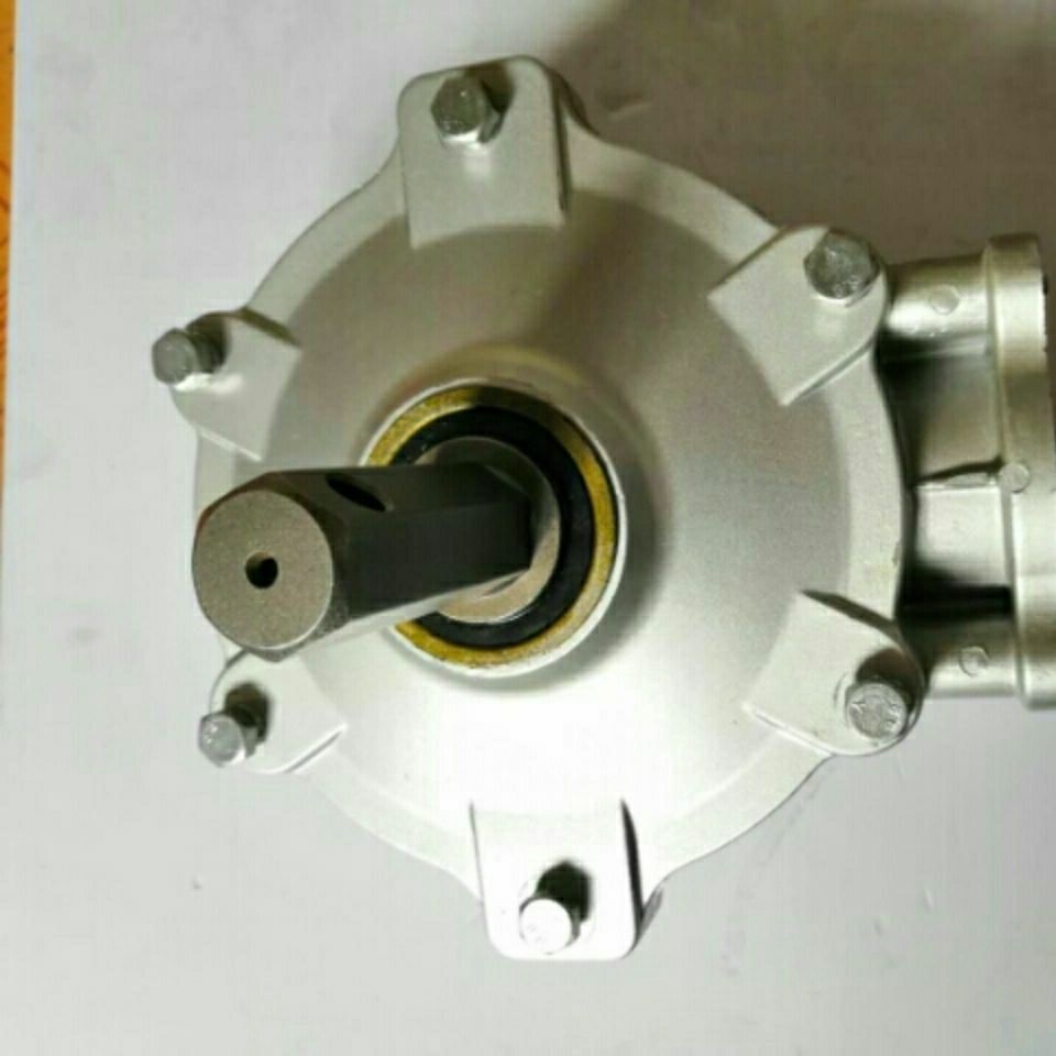 久保田插秧机配件手扶spw48c68c驱动行走锥齿轮壳体总成秧针68c