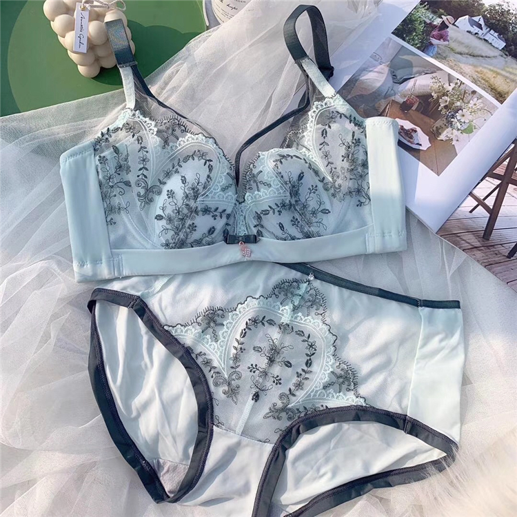 【彬狄豹】性感时尚大码文胸罩聚拢水晶杯轻调整型防下垂显瘦内衣女