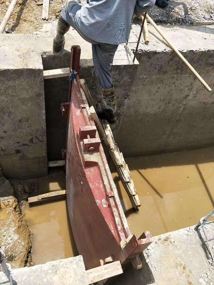 定製手電鑲銅鑄鐵閘門魚塘放水農田利水渠道河溝不鏽鋼雨汙水井閘板閥