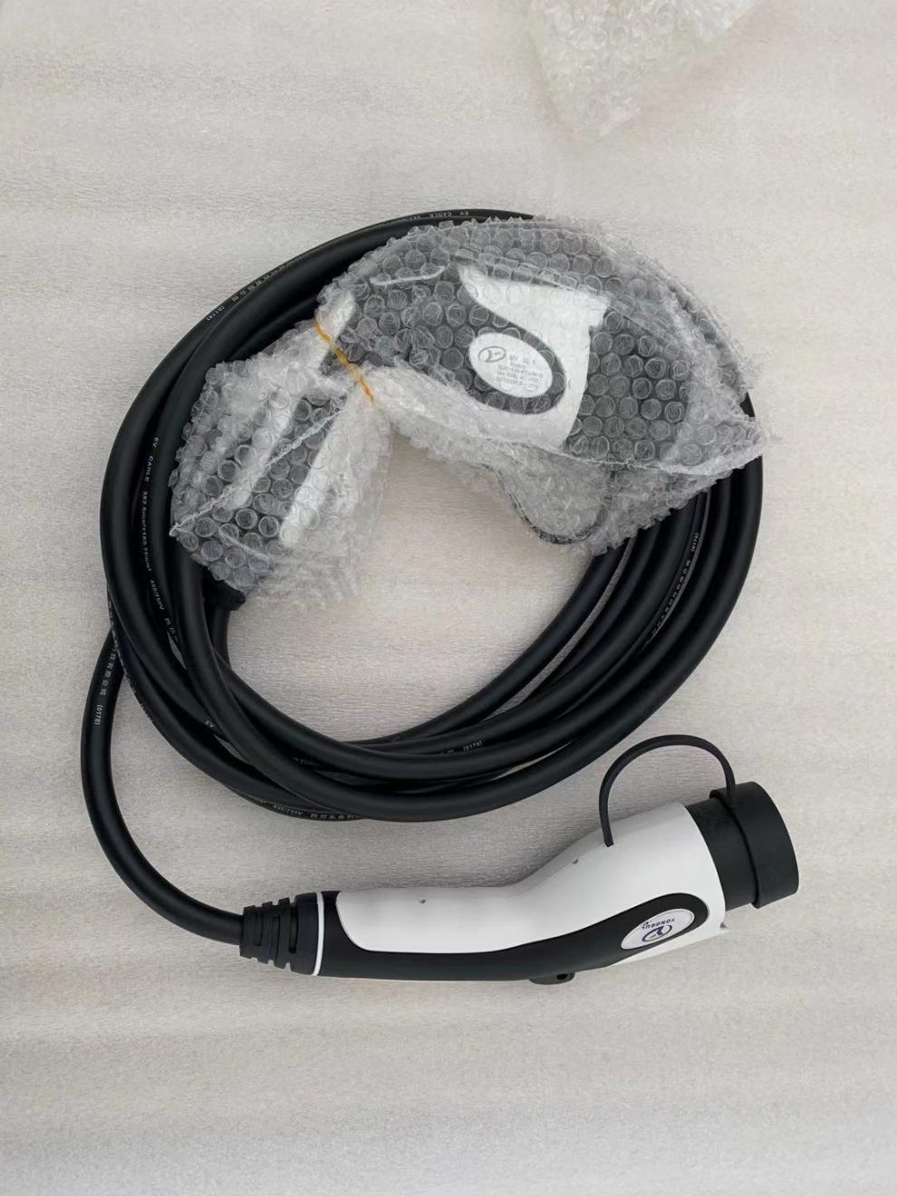 16a32a新能源电动汽车充电枪比亚迪秦唐宋荣威双头充电枪无枪桩使用