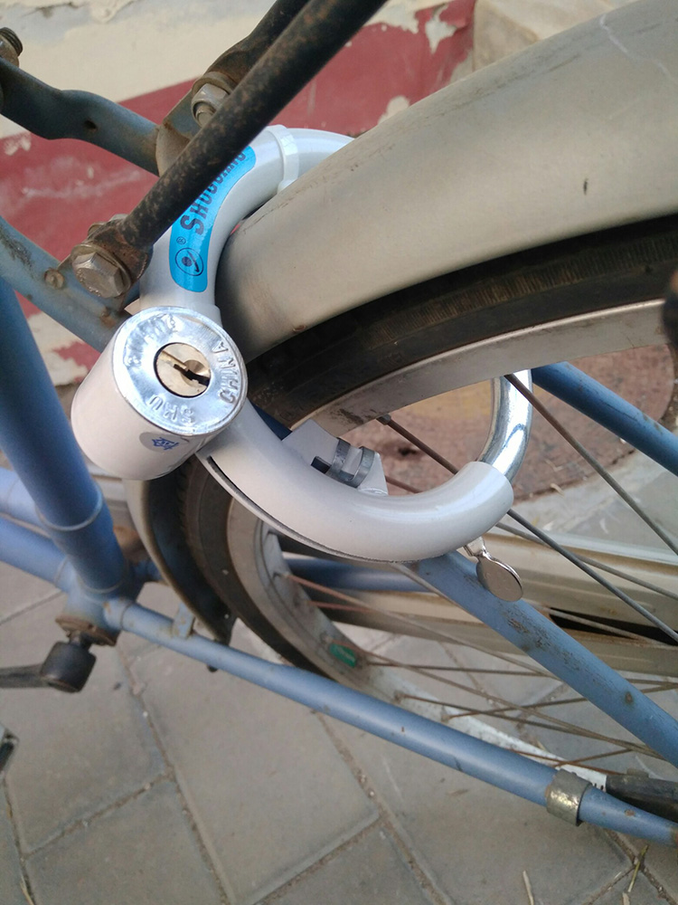 自行车车锁固定锁防盗锁老式圆圈锁单车钢管锁马蹄锁蟹钳锁弹簧锁可开