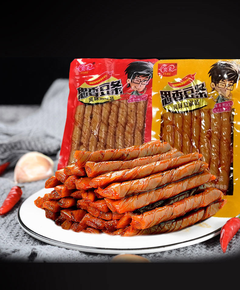 麻辣零食小豆筋小包装豆干辣条相思卷豆条休闲食品小吃豆制品批发小