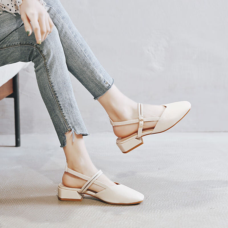 女士特大码加肥凉鞋加大号41-43春夏季新款大码女鞋脚宽胖妹妹仙女风