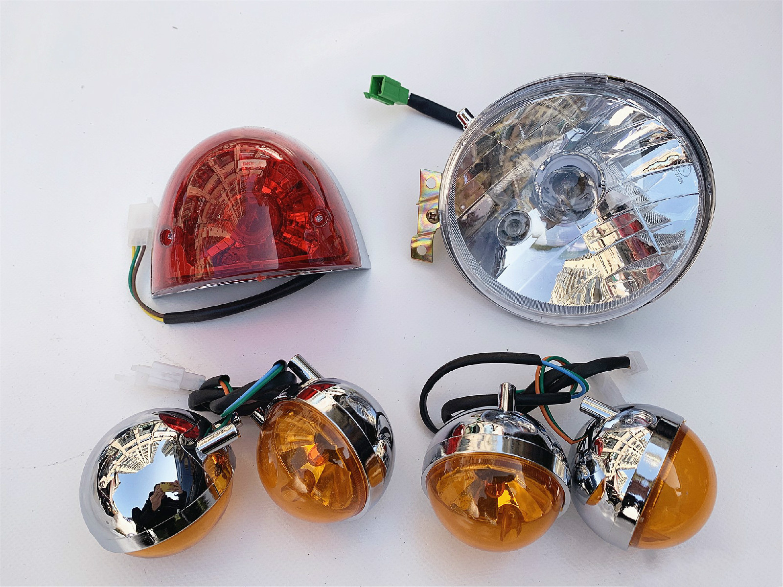 小龟王电动车前大灯总成灯壳雅迪爱玛踏板车摩托车外壳灯具大灯尾灯