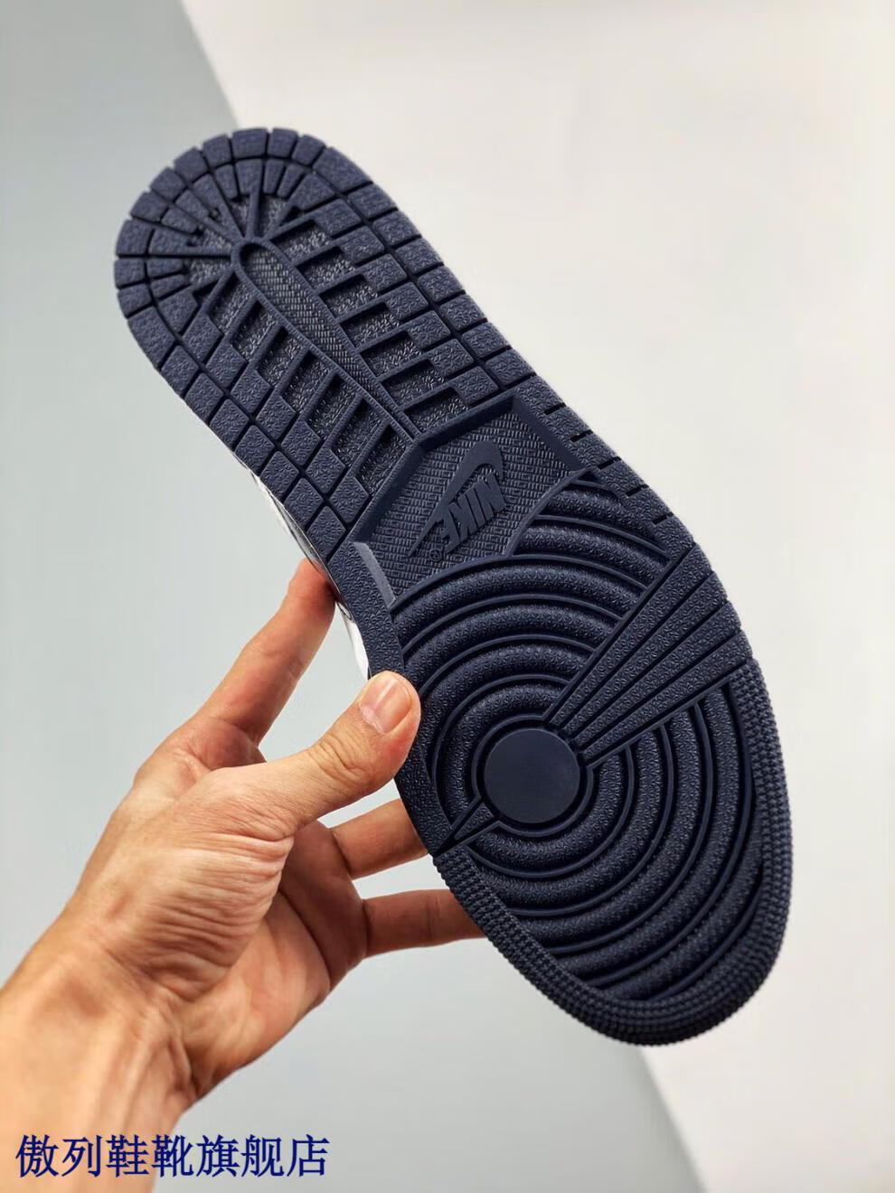 【旗舰官方店】 mid 桑德紫 黑紫脚趾 莆田头层皮aj高版本休闲运动