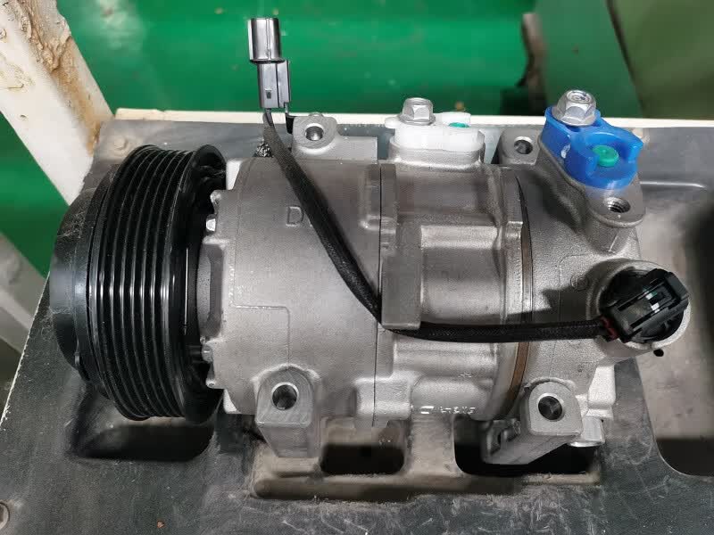 起亚原厂空调压缩机k2k3k4k5