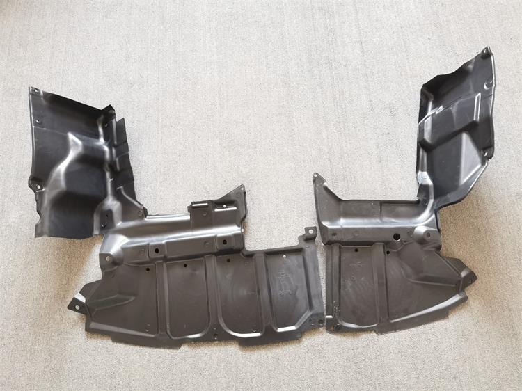 适用于0313年丰田花冠水箱下护板发动机下挡泥板前杠下护板底盘加厚款