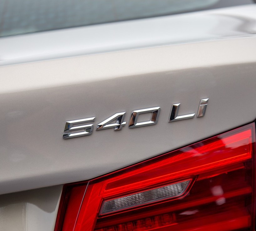 520li523li525li528li530li535li车标字标尾标后标数字标1821款530li