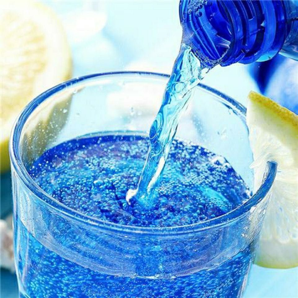 蓝岸可乐蓝色可乐汽水碳酸饮料网红新品气泡苏打水小瓶国产蓝岸蓝色8