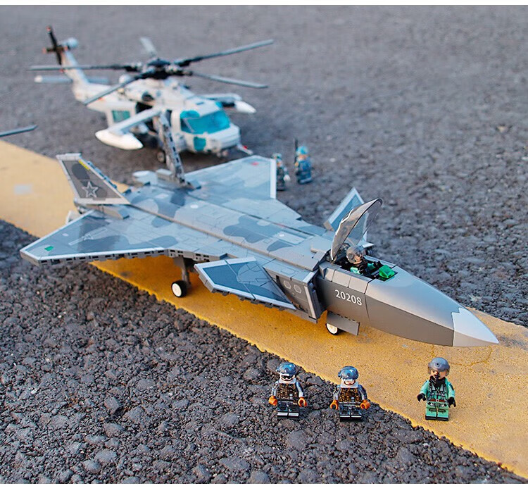 乐高(lego)战斗飞机积木直升机军事系列大型运输机拼装男孩6-18玩具