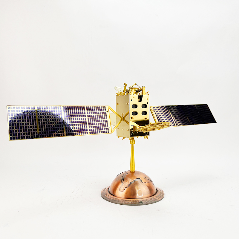东方红4号卫星模型鑫诺2号通讯卫星全金属合金成品航天仿真模型150